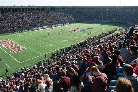 Harvard-Yale Game Will be Played at Fenway Park in 2018 | News | The Harvard Crimson