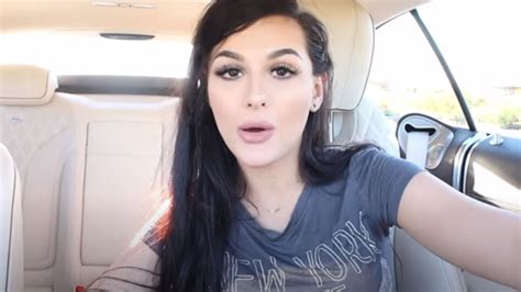 Sssniperwolf Before Plastic Surgery: How Was She Like?