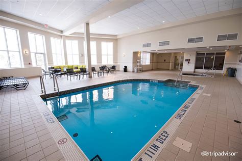 Hilton Garden Inn Ottawa Airport Pool: Pictures & Reviews - Tripadvisor