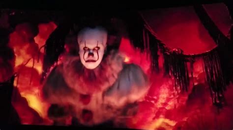 PENNYWISE TERRIFYING DANCING SCENE - YouTube