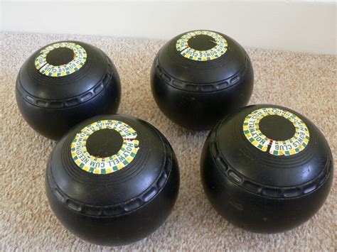 Lawn bowls Almark Clubmaster size 1 plus carrier | in St Ives, Cambridgeshire | Gumtree