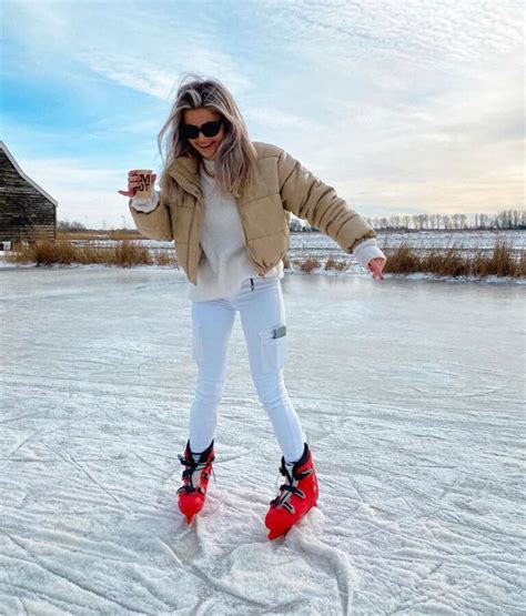 What to Wear Ice Skating: Practical and Style Advice for Skating, Plus Outfit Ideas - Lux & Concord