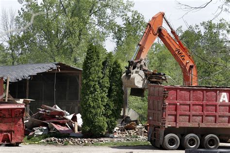 Was Jimmy Hoffa buried under a driveway? - The Boston Globe