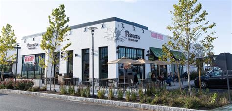 WOBURN VILLAGE - A Shopping Center with Intimate spaces and a vibrant, sophisticated retail mix