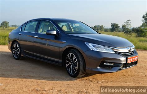 Honda Accord Hybrid First Review [46 images, 1594 words]