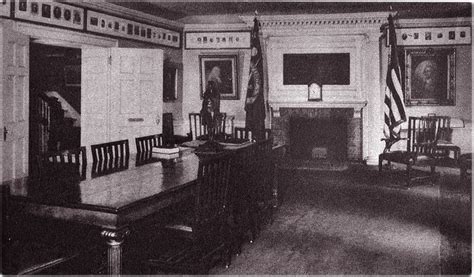 Fraunces Tavern's Long Room - Vintage Postcard