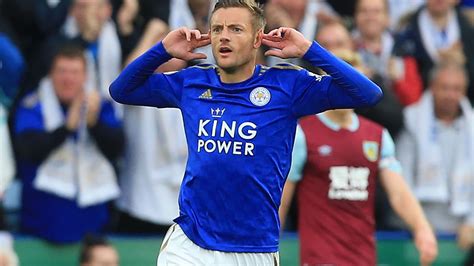 Jamie Vardy responds to Burnley fans with brilliant celebration after ...