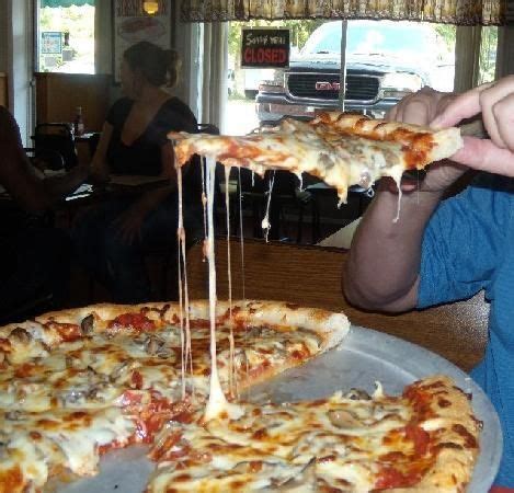 best pizza in north myrtle beach - Jordon Venegas