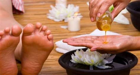 Massage your feet with coconut oil at night. Here’s why! - Read Health ...