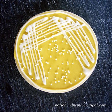 Not So Humble Pie: Biology Cookies: Petri Dish