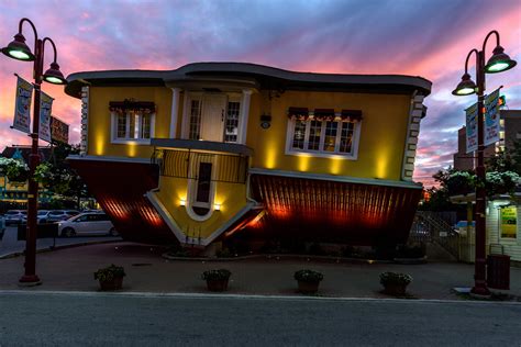 Upside Down House, Niagara Falls, Kanada Foto & Bild | world, canada ...