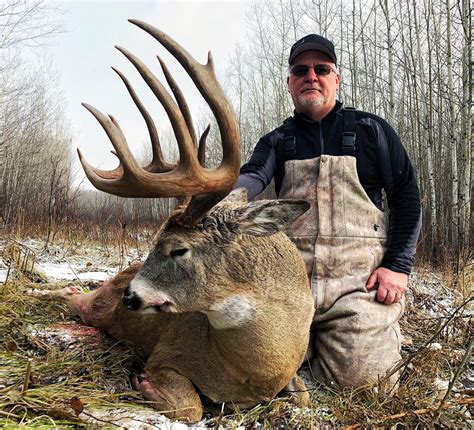 Alberta Trophy Whitetail Hunt - Specialty Adventure Services