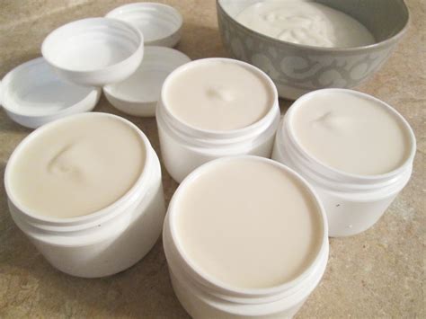 DIY Beauty: Luxurious Homemade All Natural Face Cream Recipe - Robins KeyRobins Key