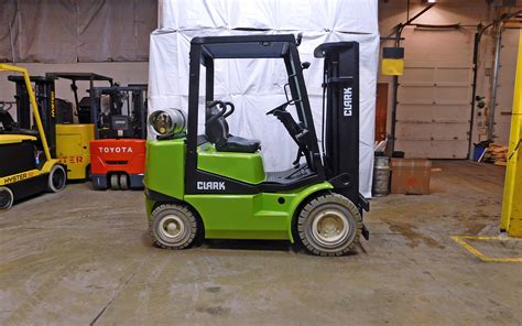 2000 Clark CGP25 Forklift on Sale in Chicago | Chicago Lift Equipment ...