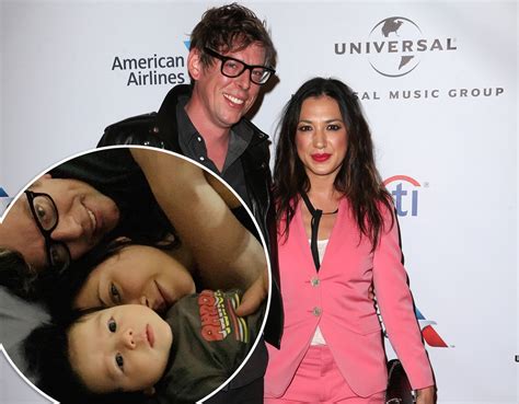 Michelle Branch Announces Pregnancy After Suffering From Miscarriage Last Year - Perez Hilton