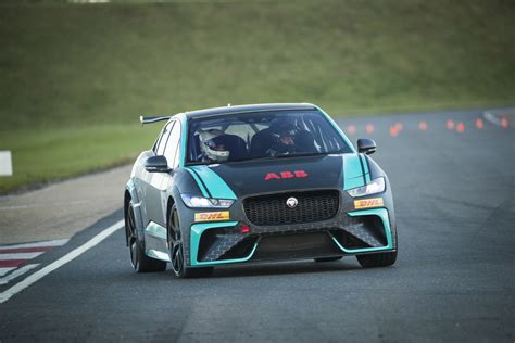 Track-Test Jaguar I-Pace e-Trophy - Magazin