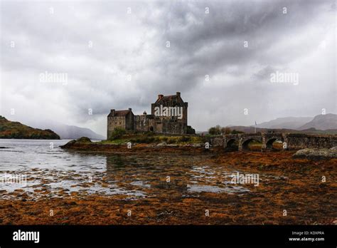 Eilean Donan Castle Winter High Resolution Stock Photography and Images ...