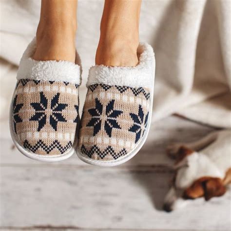 25+ Eco Friendly Slippers for Warm & Toasty Toes