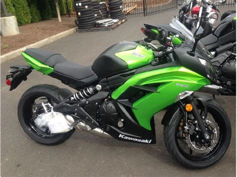 2014 Kawasaki Ninja 650 ABS - Moto.ZombDrive.COM