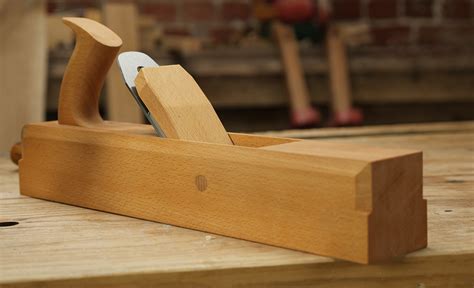 1 wooden hand plane - The English Woodworker