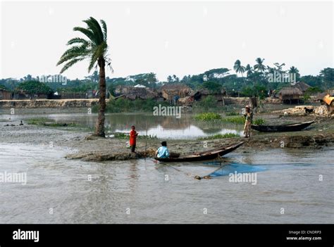 Jamuna river hi-res stock photography and images - Alamy