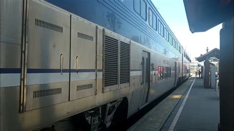 Amtrak Pacific Surfliner arriving and leaving - YouTube