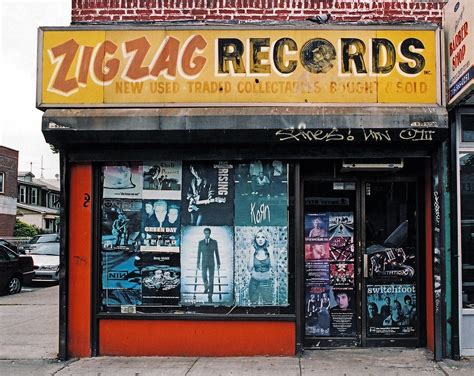 This Instagram of Vintage New York Storefronts Is a Nostalgic Fever ...