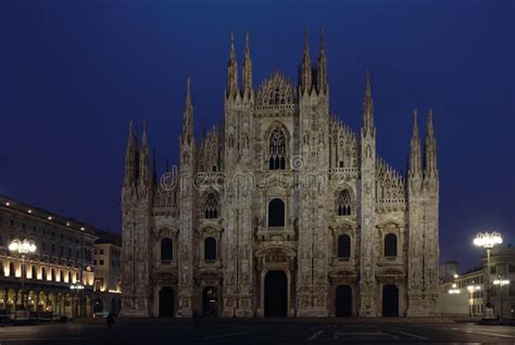 Milan Cathedral night shot stock image. Image of light - 27971435