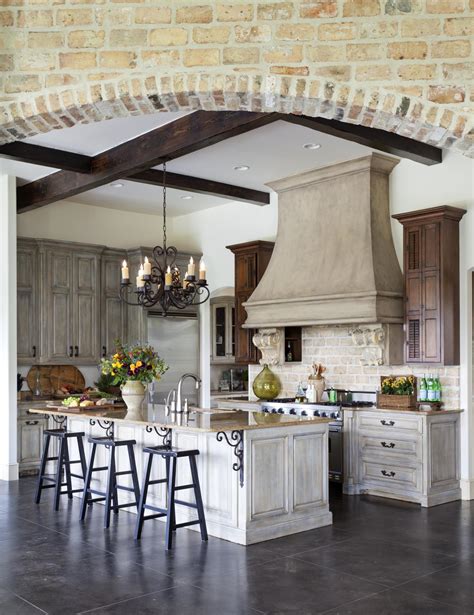 Cozy French Country Kitchen Designs For The Ones That Love Traditional Style