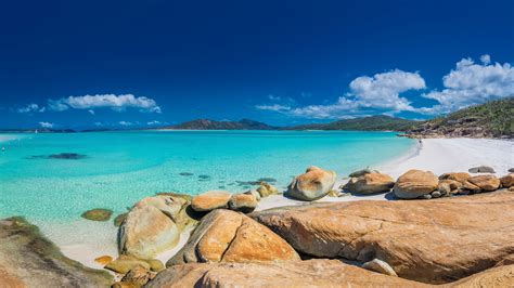 Panorama of the Whitehaven Beach in the Whitsunday Islands, Queensland, Australia | Windows ...