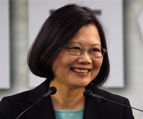 Tsai Ing-wen Biography - Facts, Childhood, Family Life & Achievements