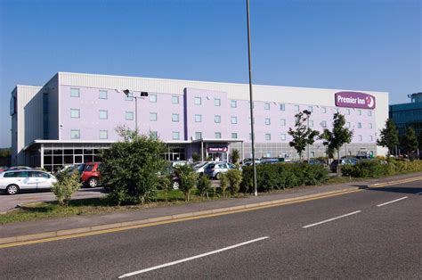 Premier Inn Southampton Airport Hotel - Hotels in Southampton SO18 2XU ...