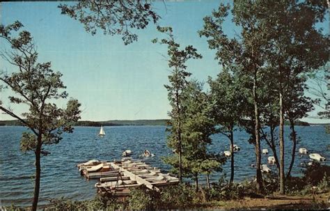 Lake Wallenpaupack Pocono Mountains, PA Postcard