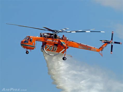 CoolPix - Airshow: Erickson Air-Crane Oshkosh 2010 Water Drop - blog - AirPigz