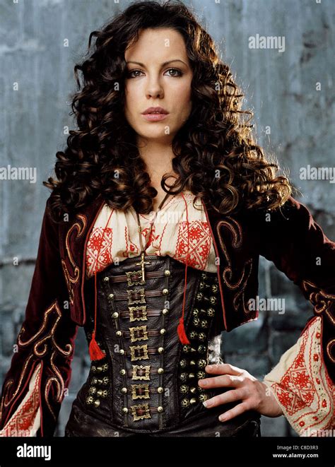 KATE BECKINSALE VAN HELSING (2004 Stock Photo: 39626359 - Alamy