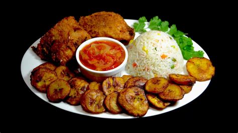 Pescado frito con tostones, arroz blanco y salsa - YouTube