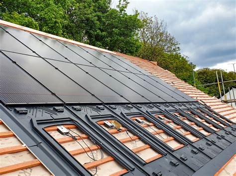 How To Install Solar Panels On Roof Yourself : How to install home ...