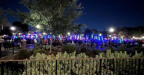 People waiting for the Star Wars Nite fireworks 5/27/22 : r/Disneyland