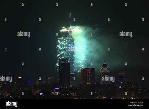 Taipei 101 fireworks hi-res stock photography and images - Alamy