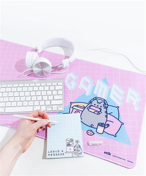 Pusheen Gaming Desk Mat in 2021 | Gaming desk mat, Gaming desk, Desk mat