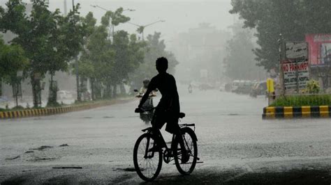 Bhubaneswar to Receive Heavy Rains and Thunderstorms on June 25-26; Odisha Under Orange Alert ...