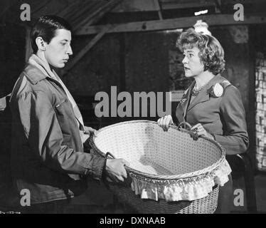 A TASTE OF HONEY (1961) DORA BRYAN, RITA TUSHINGHAM TOHY 003P Stock ...