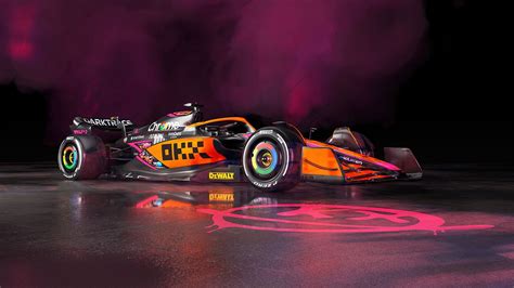 2024 Mclaren F1 Car - Pippa Gilberta