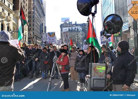 Palestinian Demonstration Protest in Times Square. Editorial ...