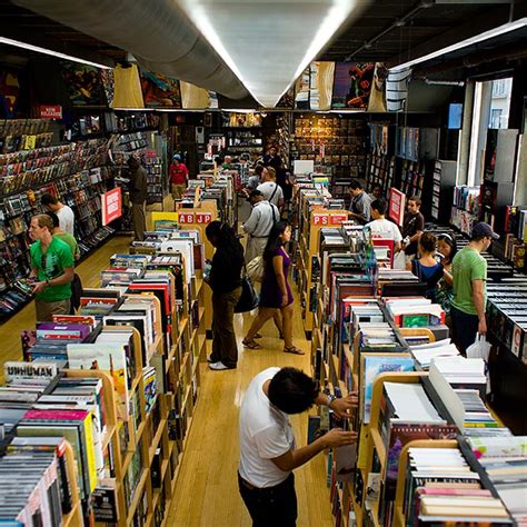 The New Reader: Comic Book Stores - Comic Book Blog | Talking Comics