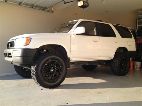 Lift, wheels and tires on - Toyota 4Runner Forum - Largest 4Runner Forum