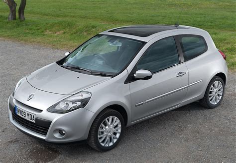 Used Renault Clio Hatchback (2005 - 2012) Review | Parkers