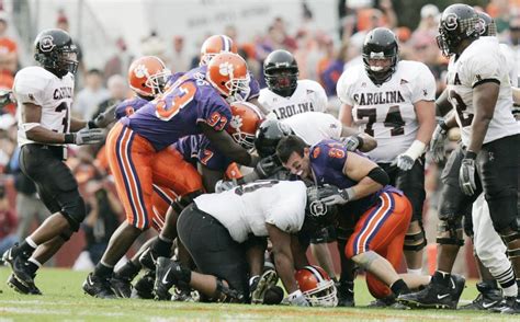 South Carolina-Clemson rivalry's darkest moment: 2 former Gamecocks ...