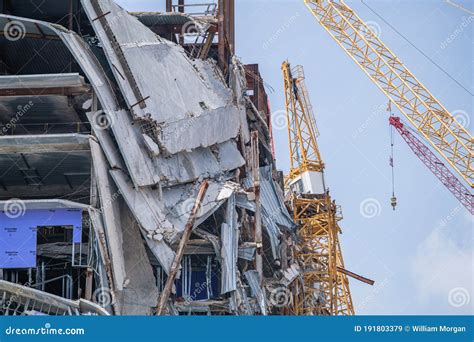 Collapsed Hard Rock Hotel Construction in New Orleans Editorial Stock Image - Image of crane ...