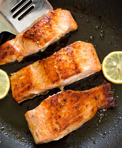 Easy Honey Garlic Salmon - (5 Ingredients!) Chef Savvy